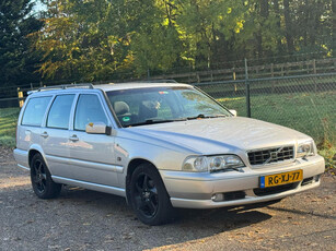 Volvo V70 2.5 T Exclusive /Trekhaak/NW Apk/