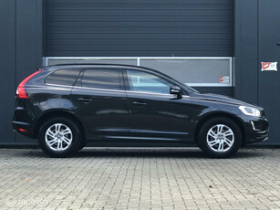 Volvo XC60 2.0 D3 FWD 5-cilinder Momentum Nav PDC Xenon Leer