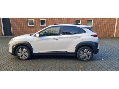 Hyundai Kona EV Fashion 64 kWh 204 pk BTW-auto