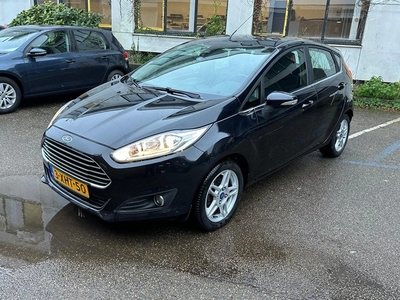 Ford Fiesta 1.0 EcoBoost Titanium / Navi/ Airco