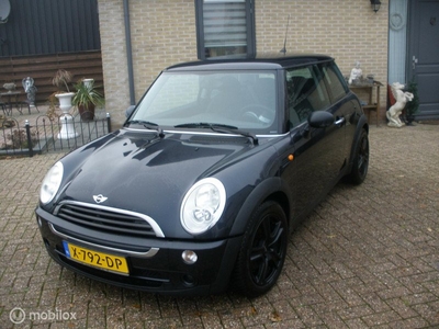 Mini Mini 1.6 One airco lm wielen verlaagd lange apk !!!