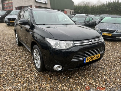 Mitsubishi Outlander 2.0 PHEV Intense +,1e eigenaar,Full