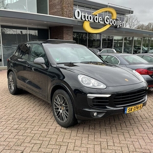 Porsche Cayenne 3.0 D Platinum Edition / Trekhaak / Panoramadak / Camera / 20'' / Bose / Leder / Cruise Control