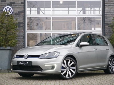 Volkswagen Golf Benzine