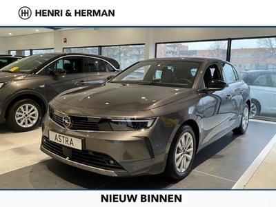 OPEL ASTRA 130pk Business Edition (RIJKLAARPRIJS / NIEUW / WINTERPAKKET / DIRECT UIT VOORRAAD LEVERBAAR)