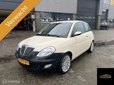 Lancia Ypsilon Benzine