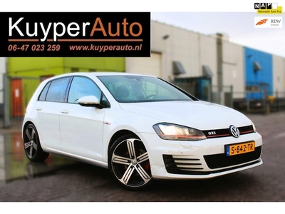 Volkswagen Golf Benzine