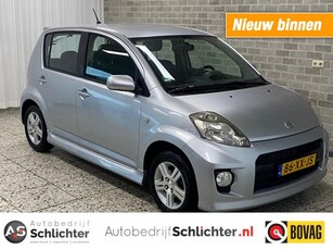 Daihatsu Sirion 1.3 Sport Trekhaak/Airco/LM-velgen/C.V./Mistlampen/Achter spoile