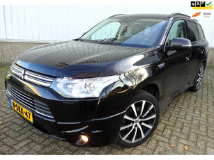 Mitsubishi Outlander Plug-in 2.0 PHEV Instyle+ IN PRIJS VERLAAGD !!!!!