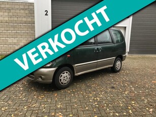 Nissan Serena 1.6 Comfort 8p. GEZOCHT GEVRAAGD ALLE SERENA VANETTE URVAN