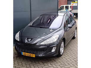 Peugeot 308 1.6 THP Signature Automaat