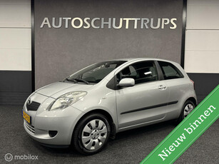 Toyota Yaris 1.3 VVTi Sol AIRCO / NAP / NETJES / DEALER O.H.