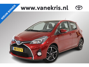 Toyota Yaris 1.5 Hybrid Volcano Edition, Navigatie, Cruise Control, Climate Control, Panoramadak, Trekhaak, Bleutooth, Camera, 1E eigenaar