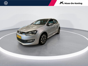 Volkswagen Polo 1.0 TSI 90pk BlueMotion Connected Series | Airco | Parkeersensoren voor + achter | Getint glas |