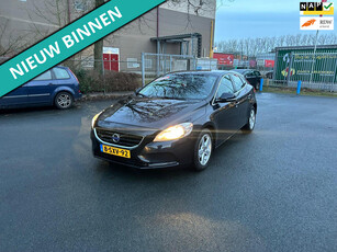 Volvo V40 1.6 D2 Momentum SUPER MOOIE AUTO TOP ONDER HOUDEN