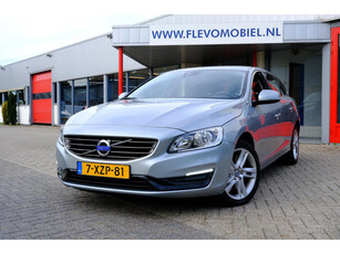 Volvo V60 2.4 D6 AWD Plug-In Hybrid Summum Leder|Navi|LMV