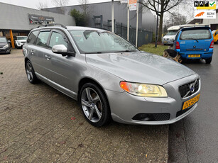 Volvo V70 2.5FT Summum 231 pk automaat 2010 2e eigenaar, dealer onderhouden auto, schade vrij, volledig gedocumenteerd