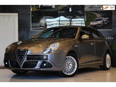 Alfa Romeo Giulietta 1.4 T Distinctive - XENON - CRUISE -