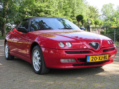 Alfa Romeo Spider 1.8-16V T.Spark