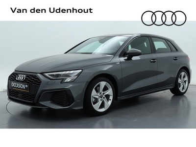 Audi A3 Sportback 30 TFSI S edition Automaat Zwart