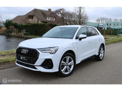 Audi Q3 45 TFSI e S-Line / Navi / Leder / Stoelv / Virtual