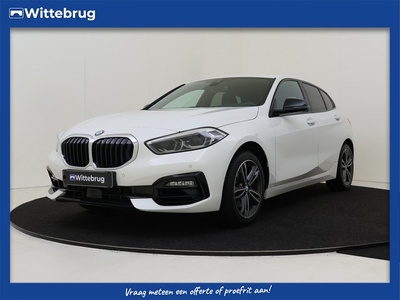 BMW 1-serie 118i Executive Edition Automaat Navigatie