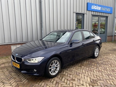 BMW 3-serie 320i High ExecutiveAutomaatTrekhaak