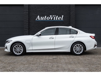 BMW 3-serie 330e Schuifdak Sportleder Adaptive LED