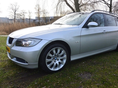 BMW 3-serie Touring 320i Business Line*automaat*airco*cruise*navi*leer