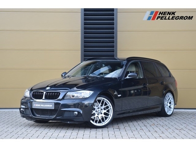 BMW 3 Serie Touring 330i Business Line M Sport *