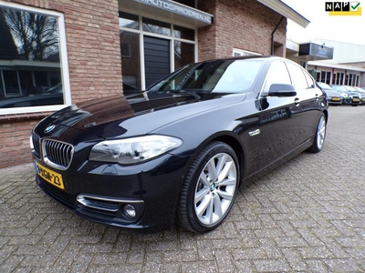 BMW 5-serie 520i High Executive Automaat / Leder / Navi /