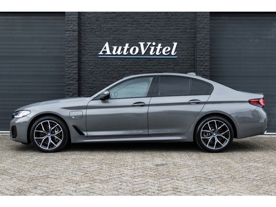 BMW 5 Serie 545e xDrive Schuifdak, Sportleder