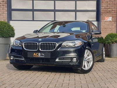 BMW 5 Serie Touring 520i Executive / leder in absolute