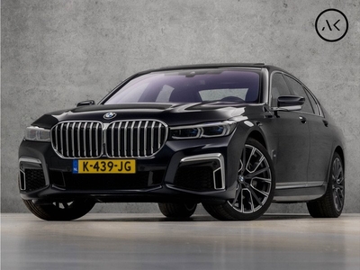 BMW 7 Serie 740i High Executive M Sport 334Pk Automaat (FACELIFT, SCHUIFDAK, APPLE CARPLAY, NAPPA LEDER, COMFORTSTOELEN, LUCHTVERING, 360 CAMERA, SFEERVERLICHTING, HEAD-UP DISPLAY, HARMAN/KARDON, SOFTCLOSE, KEYLESS, LASER LED, ZWAR