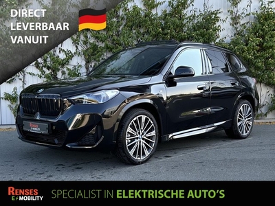 BMW iX1 xDrive30 - M-Sport - Travel - Comfort - Shadowline