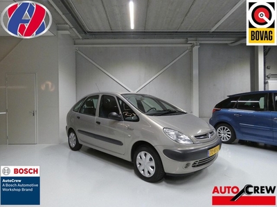 Citroen Xsara Picasso 1.8i-16V Différence 2