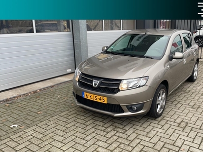 DACIA SANDERO 0.9 TCe 90 Lauréate | Trekhaak | Airco | 15 inch velgen | Radio