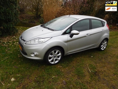 Ford Fiesta 1.25 Titanium Vol leren bekleding