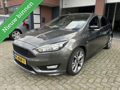 Ford Focus 1.5 ST-Line 182PK LEDER/ALCANTARA*NAVI*CAMERA*