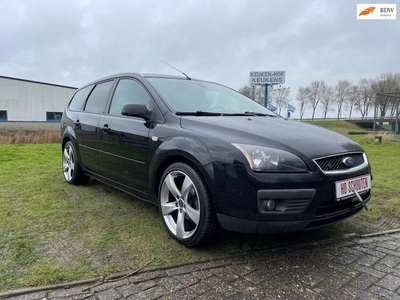 Ford Focus Wagon 1.8-16V Ambiente Flexifuel