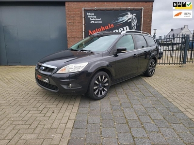 Ford Focus Wagon 1.8 Titanium Black Magic