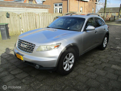 Infiniti FX 35