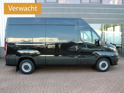 Iveco Daily 35S18HA8 V 3.0 352 Aut. L2H2 Nieuw Zwart