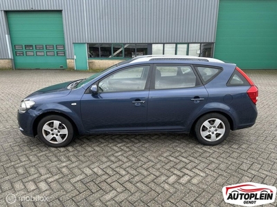 Kia cee'd Sporty Wagon 1.4 CVVT X-tra LEES ADVERTENTIE!!