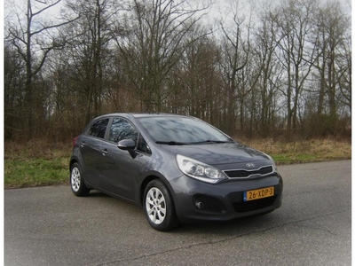 Kia Rio 1.2 CVVT Plus Pack . 5 Deurs . Airco . Parrot .