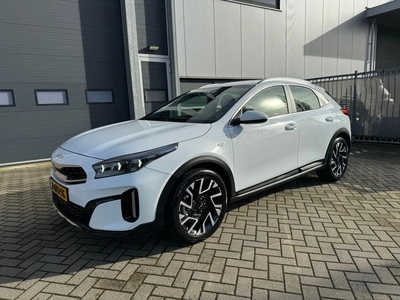 Kia Xceed 1.5 T-GDi DynamicLine, LED