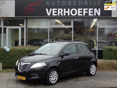 Lancia Ypsilon 0.9 TwinAir Silver - AIRCO - 5 DEURS -