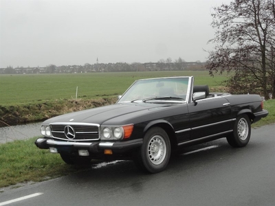 Mercedes Benz 380SL 1982 black