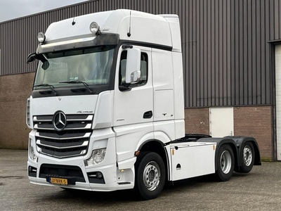 Mercedes-Benz Actros 2551 / 6x2 / Gigaspace / Only 598.656