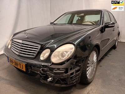 Mercedes-Benz E-klasse 240 Avantgarde - Frontschade -